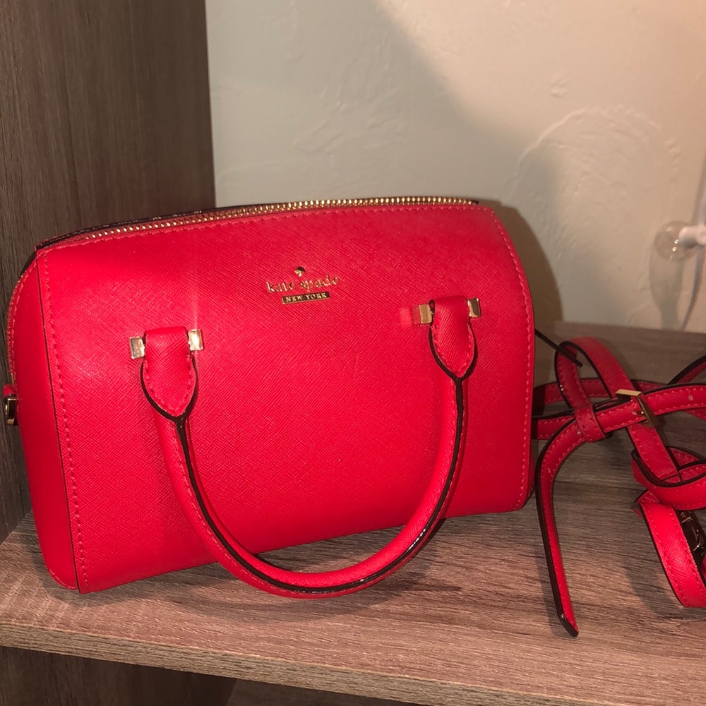 ❤️ Lovely small red Kate Spade handbag ❤️